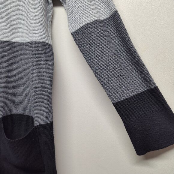 Vince Camuto Crochet Sweater Women Size M Gray Stripes Fall Winter Casual - Picture 3 of 7